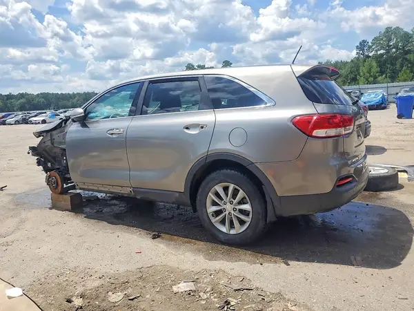 5XYPG4A33HG193583 2017 KIA SORENTO - Image 2