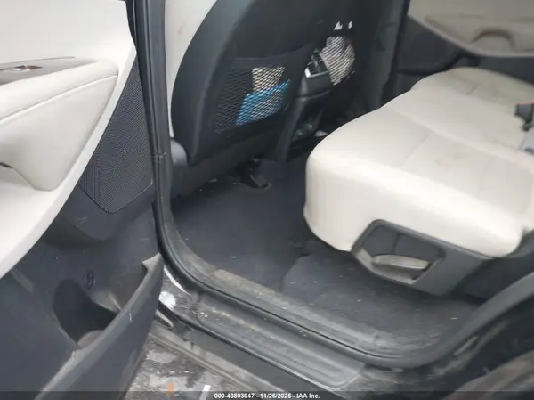 5XYPG4A33HG195687 2017 KIA SORENTO - Image 8