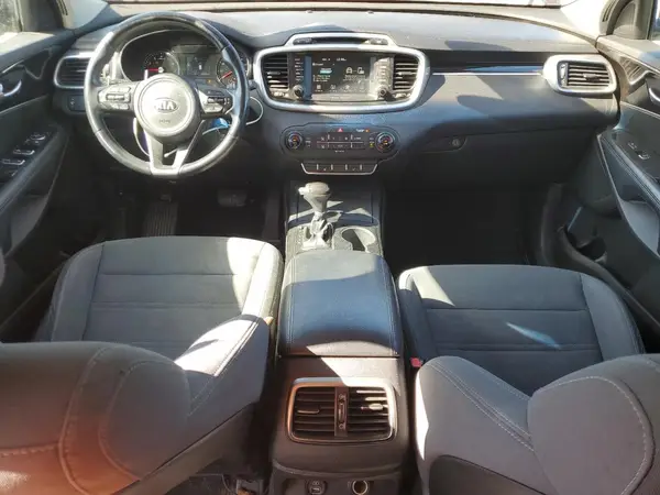 5XYPG4A33HG197696 2017 KIA SORENTO - Image 8