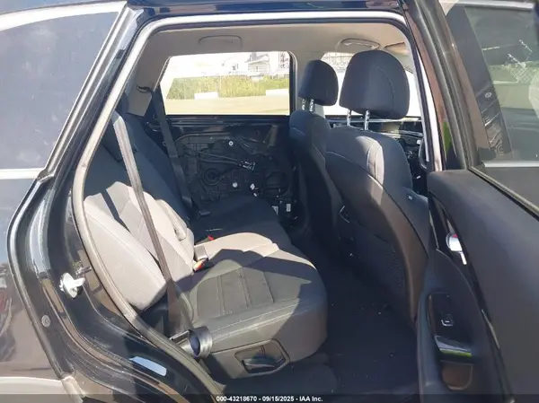 5XYPG4A33HG206087 2017 KIA SORENTO - Image 8