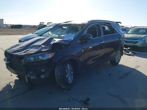 5XYPG4A33HG212889 2017 KIA SORENTO - Image 2