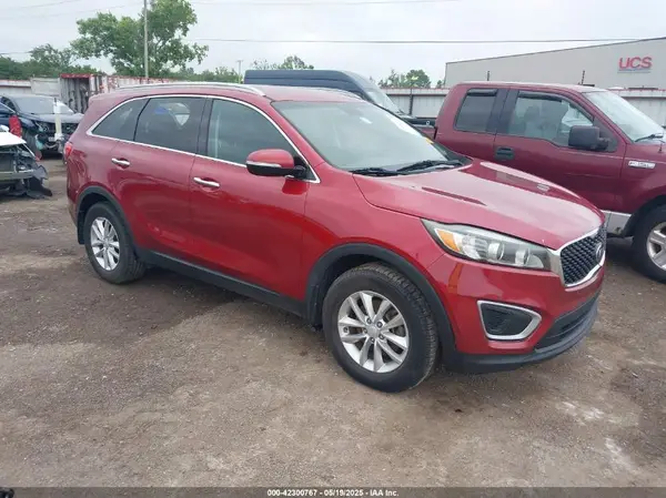 5XYPG4A33HG234875 2017 KIA SORENTO - Image 1