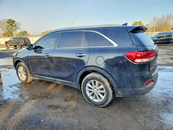 5XYPG4A33HG238196 2017 KIA SORENTO - Image 2