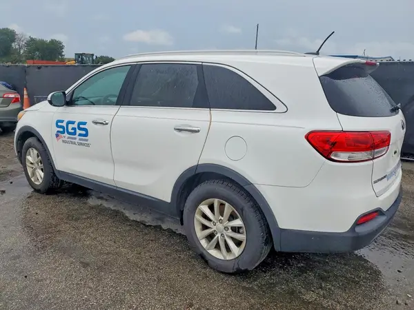 5XYPG4A33HG239154 2017 KIA SORENTO - Image 2