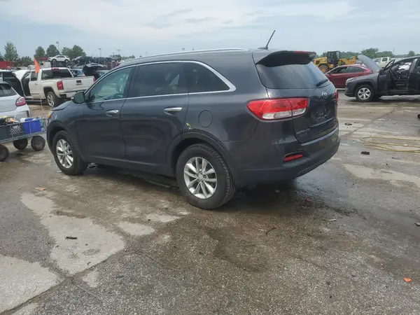 5XYPG4A33HG244970 2017 KIA SORENTO - Image 2