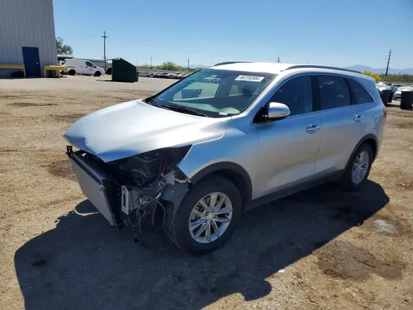 5XYPG4A33HG251174 2017 KIA SORENTO - Image 1