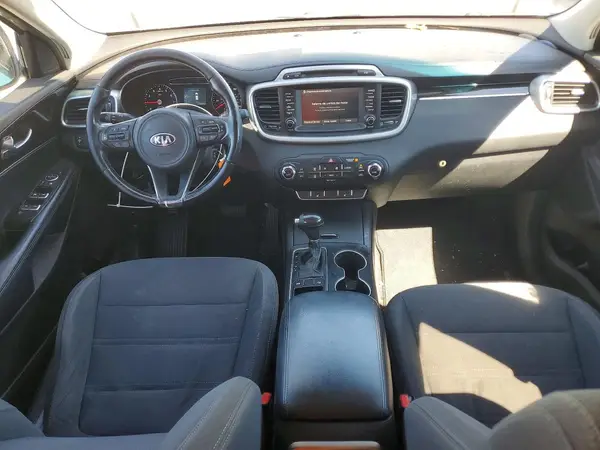 5XYPG4A33HG251174 2017 KIA SORENTO - Image 8