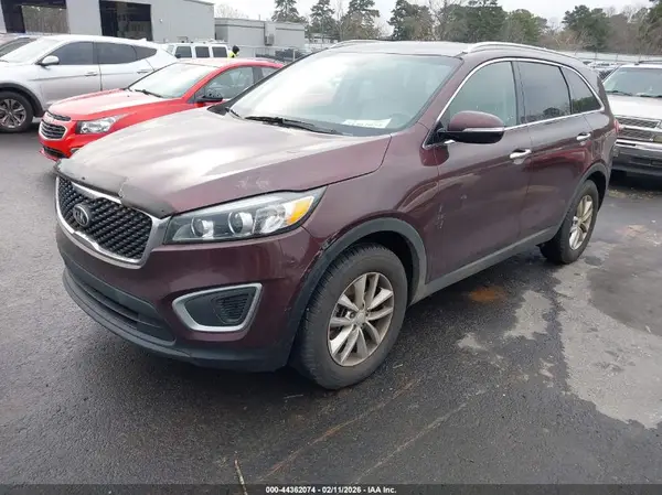 5XYPG4A33HG255631 2017 KIA SORENTO - Image 2