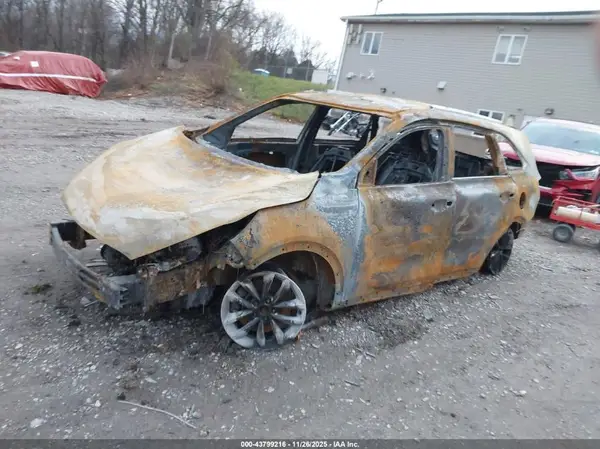 5XYPG4A33HG256858 2017 KIA SORENTO - Image 2