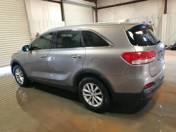 5XYPG4A33HG267519 2017 KIA SORENTO - Image 2