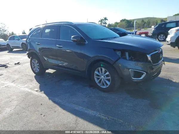 5XYPG4A33HG267939 2017 KIA SORENTO - Image 1
