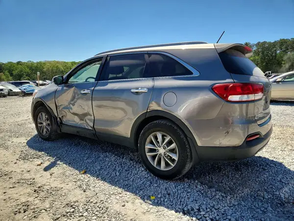 5XYPG4A33HG269562 2017 KIA SORENTO - Image 2