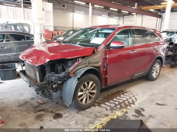 5XYPG4A33HG270596 2017 KIA SORENTO - Image 2