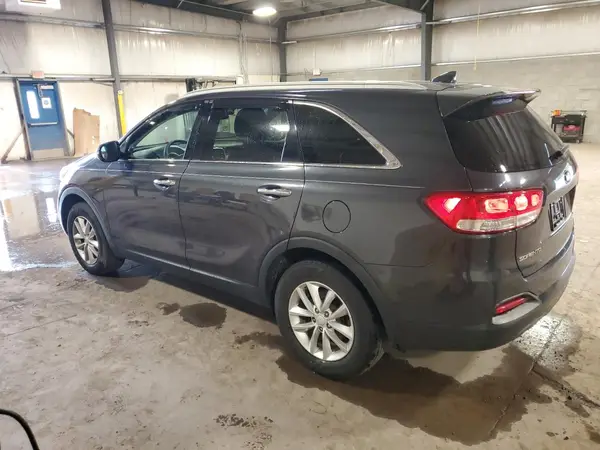 5XYPG4A33HG271425 2017 KIA SORENTO - Image 2