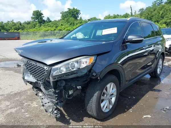5XYPG4A33HG277001 2017 KIA SORENTO - Image 2