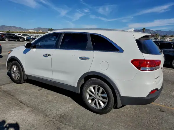 5XYPG4A33HG277905 2017 KIA SORENTO - Image 2