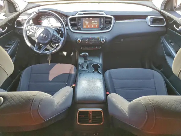 5XYPG4A33HG277905 2017 KIA SORENTO - Image 8