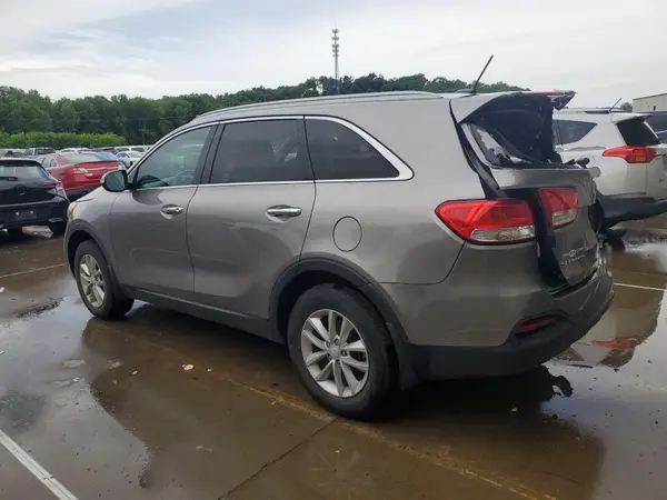 5XYPG4A33HG283235 2017 KIA SORENTO - Image 2