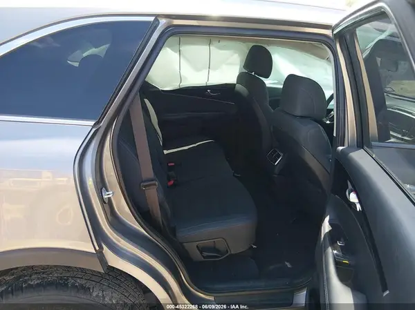 5XYPG4A33HG301829 2017 KIA SORENTO - Image 8