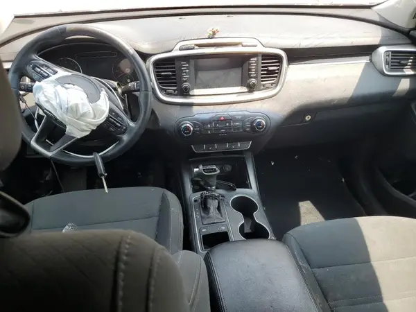 5XYPG4A33HG304097 2017 KIA SORENTO - Image 8