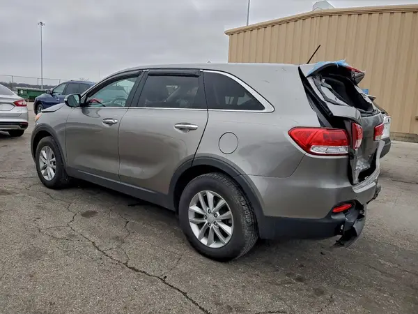 5XYPG4A33HG320011 2017 KIA SORENTO - Image 2