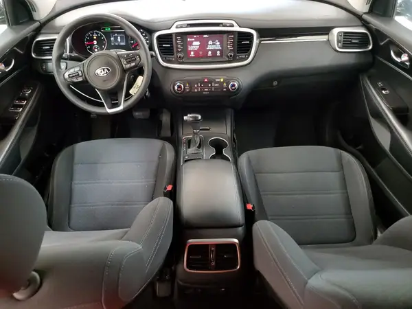5XYPG4A33JG350373 2018 KIA SORENTO - Image 8