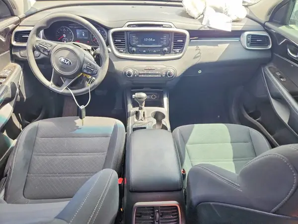 5XYPG4A33JG358411 2018 KIA SORENTO - Image 8