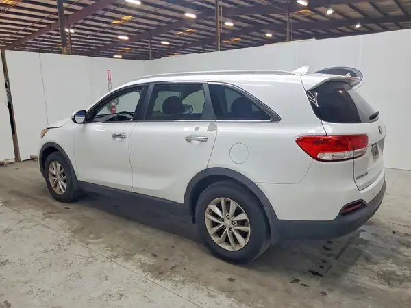 5XYPG4A33JG377749 2018 KIA SORENTO - Image 2