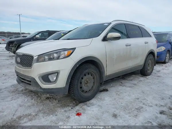 5XYPG4A33JG381266 2018 KIA SORENTO - Image 2