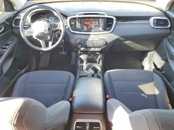 5XYPG4A33JG384877 2018 KIA SORENTO - Image 8