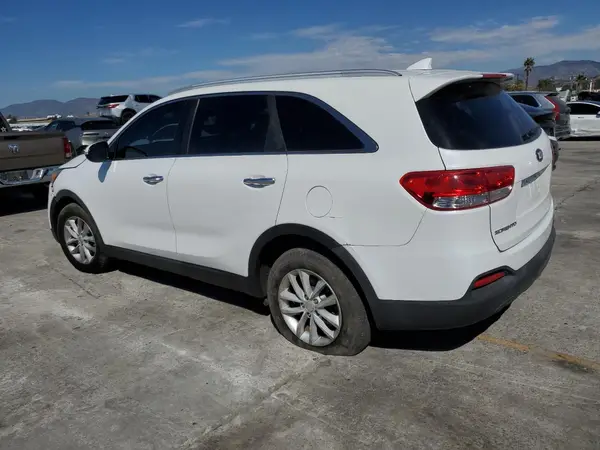 5XYPG4A33JG386810 2018 KIA SORENTO - Image 2