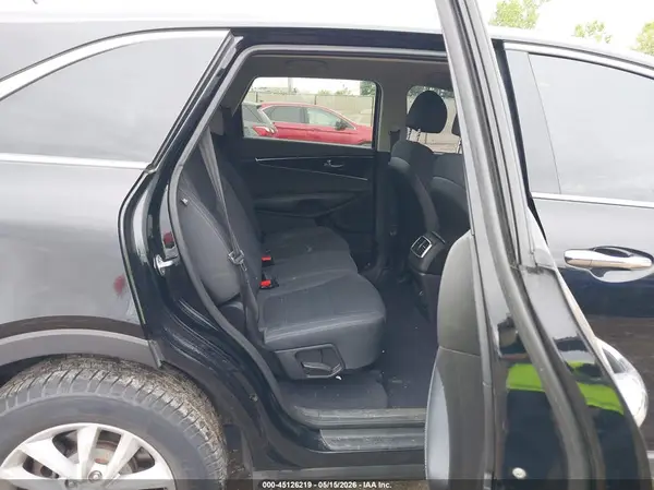5XYPG4A33JG387455 2018 KIA SORENTO - Image 8