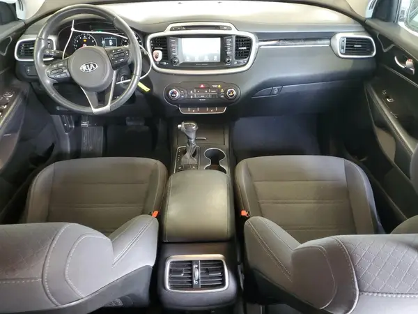5XYPG4A33JG403251 2018 KIA SORENTO - Image 8