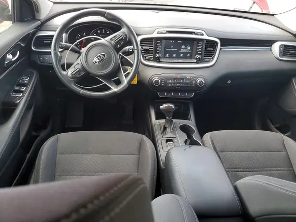 5XYPG4A33JG404917 2018 KIA SORENTO - Image 8