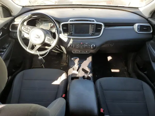5XYPG4A33JG405551 2018 KIA SORENTO - Image 8