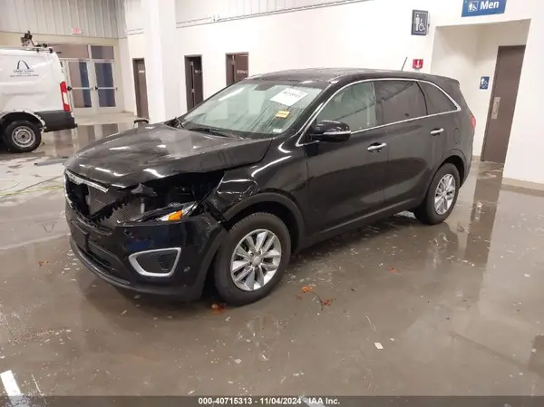 5XYPG4A33JG412399 2018 KIA SORENTO - Image 2