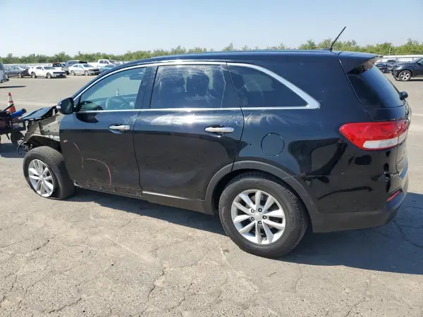 5XYPG4A33JG413570 2018 KIA SORENTO - Image 2