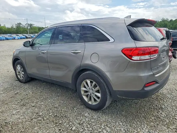 5XYPG4A33JG423905 2018 KIA SORENTO - Image 2