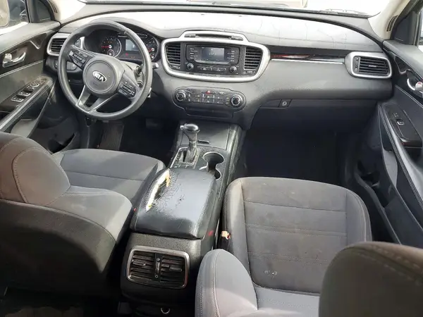 5XYPG4A33JG424777 2018 KIA SORENTO - Image 8