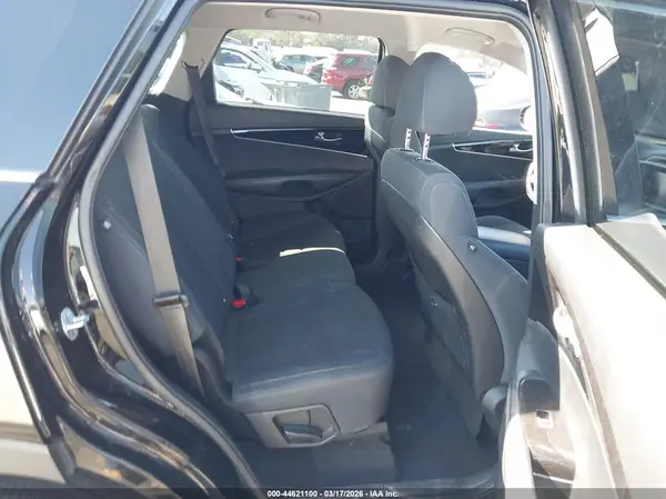 5XYPG4A33JG426383 2018 KIA SORENTO - Image 8