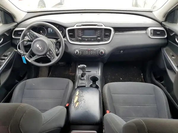 5XYPG4A33JG427260 2018 KIA SORENTO - Image 8