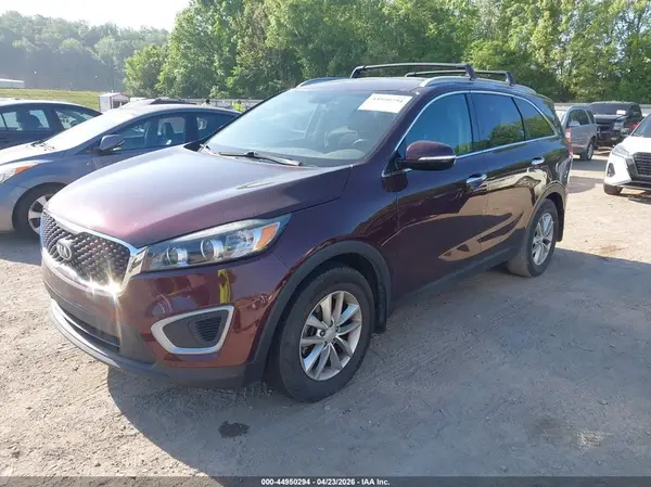5XYPG4A33JG430501 2018 KIA SORENTO - Image 2