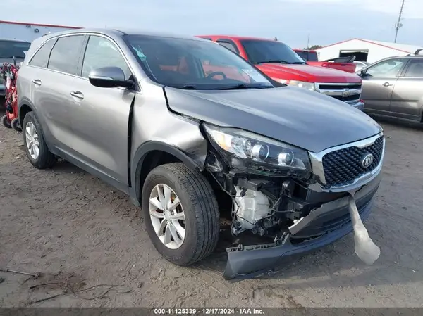5XYPG4A33JG431051 2018 KIA SORENTO - Image 1