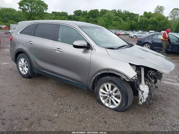 5XYPG4A33KG434081 2019 KIA SORENTO - Image 1