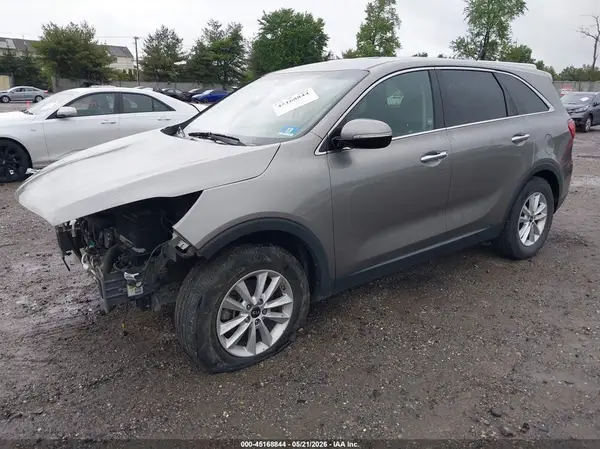 5XYPG4A33KG434081 2019 KIA SORENTO - Image 2
