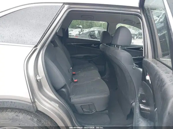 5XYPG4A33KG434081 2019 KIA SORENTO - Image 8