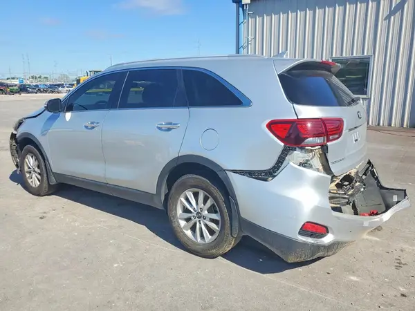 5XYPG4A33KG436929 2019 KIA SORENTO - Image 2