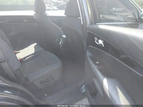 5XYPG4A33KG449664 2019 KIA SORENTO - Image 8