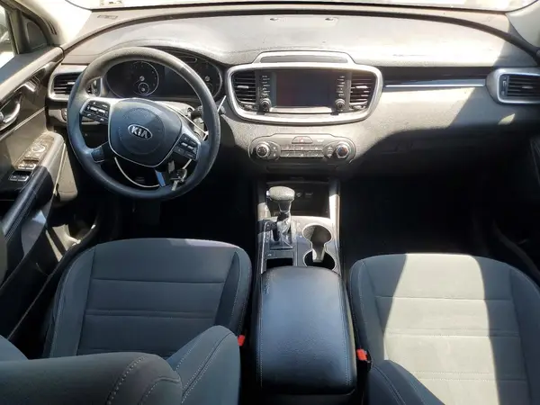 5XYPG4A33KG449681 2019 KIA SORENTO - Image 8