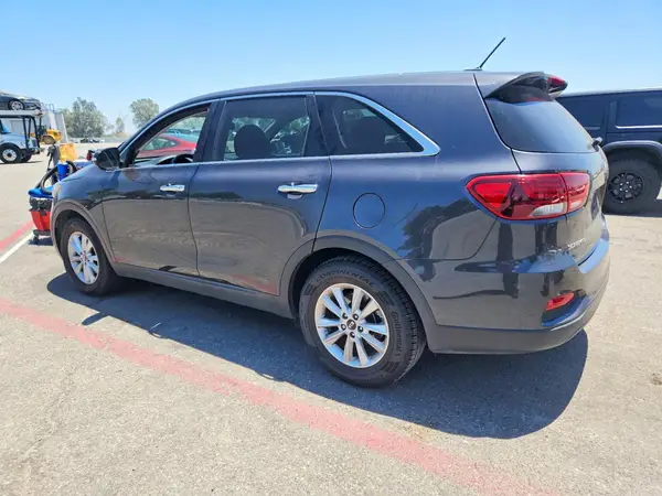 5XYPG4A33KG458543 2019 KIA SORENTO - Image 2